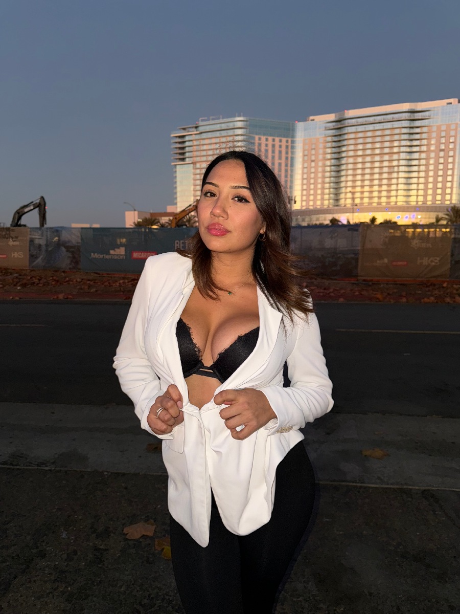 Take a pause and enjoy Ali Cruz — streaming from Lanus