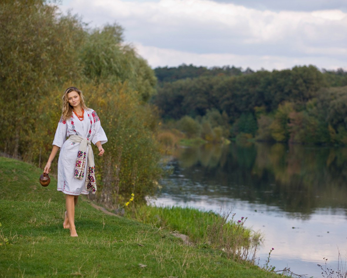 Nude girl Slavic women in Lanus