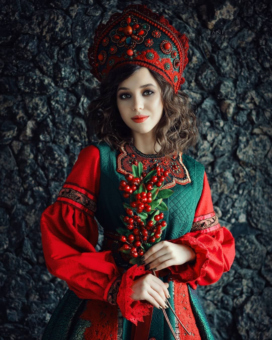 Nude girl Women in Slavic costumes in Lanus